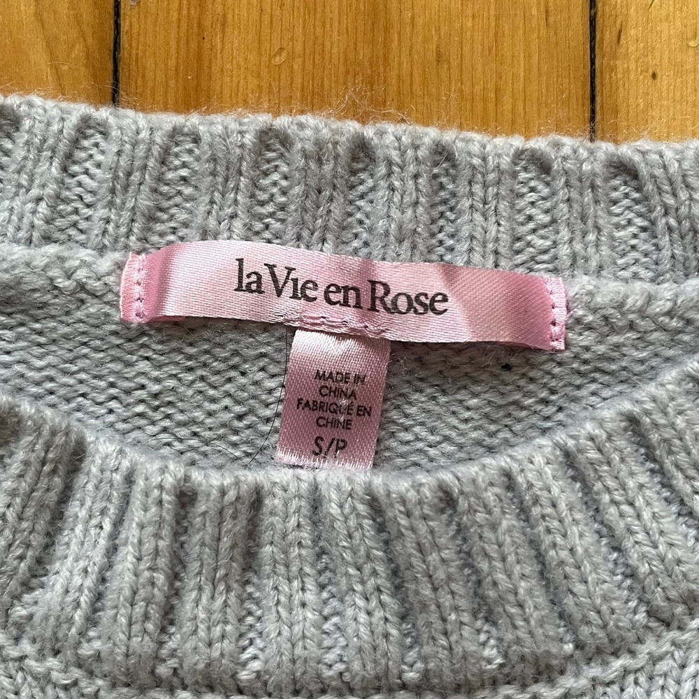 La Vie en Rose Women's Gray Reindeer Snowflake Fair Isle Knit Sweater Size S - Picture 3 of 6